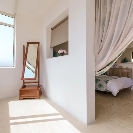 Modern Penthouse W/ Large Terrace Sliema