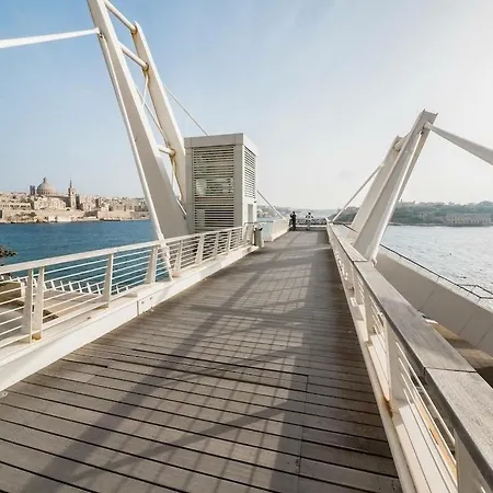 Modern Penthouse W/ Large Terrace * Sliema